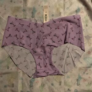 Victoria’s Secret AUTHENTIC wine glass pattern Purple Booty Shorts Size S NWT